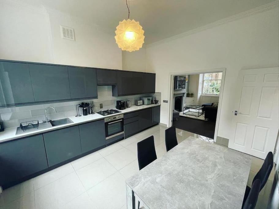 Appartement Luxury 2 Bed Flat In Inslington à Londres Extérieur photo